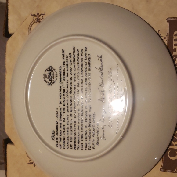 WE KISS IN A SHADOW  COLLECTOR PLATE - Picture 4 of 6